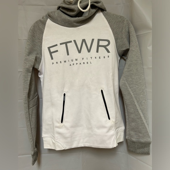 FITWEAR Tops - FITWEAR New Zealand Raglan‎ Pullover Hoodie gray/white- Size XS 2 -4 US